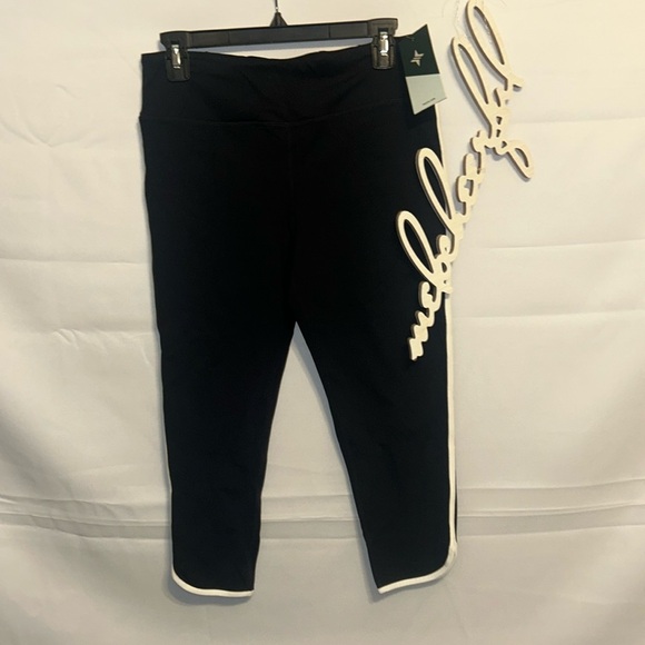 Tuckernuck Capri Pants - Picture 1 of 5